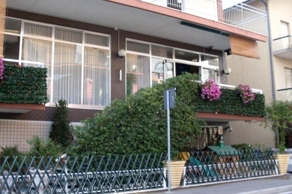 Hotel Nova Dhely Rimini Exterior photo